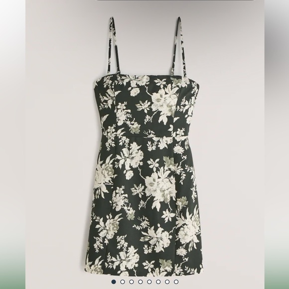 Abercrombie & Fitch Dresses & Skirts - Strapless Mini Dress